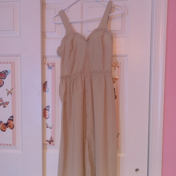 SHEIN Dresses & Skirts - SHEIN maxi dress. Size M. Khaki. Never worn.